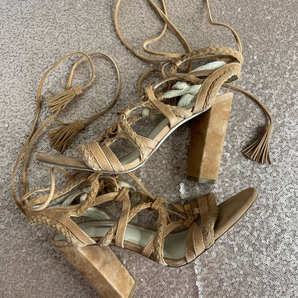 EUC BCBG RONNY Suede Ankle Tie Sandals with Block Heel - Picture 7 of 11